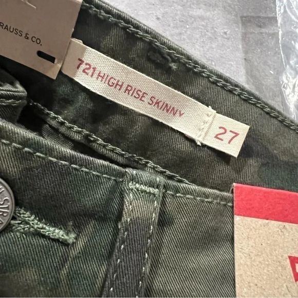 Levi’s 721 High-Rise Skinny Camouflage Jeans 4 Short W27 L28 NWT - Picture 4 of 7